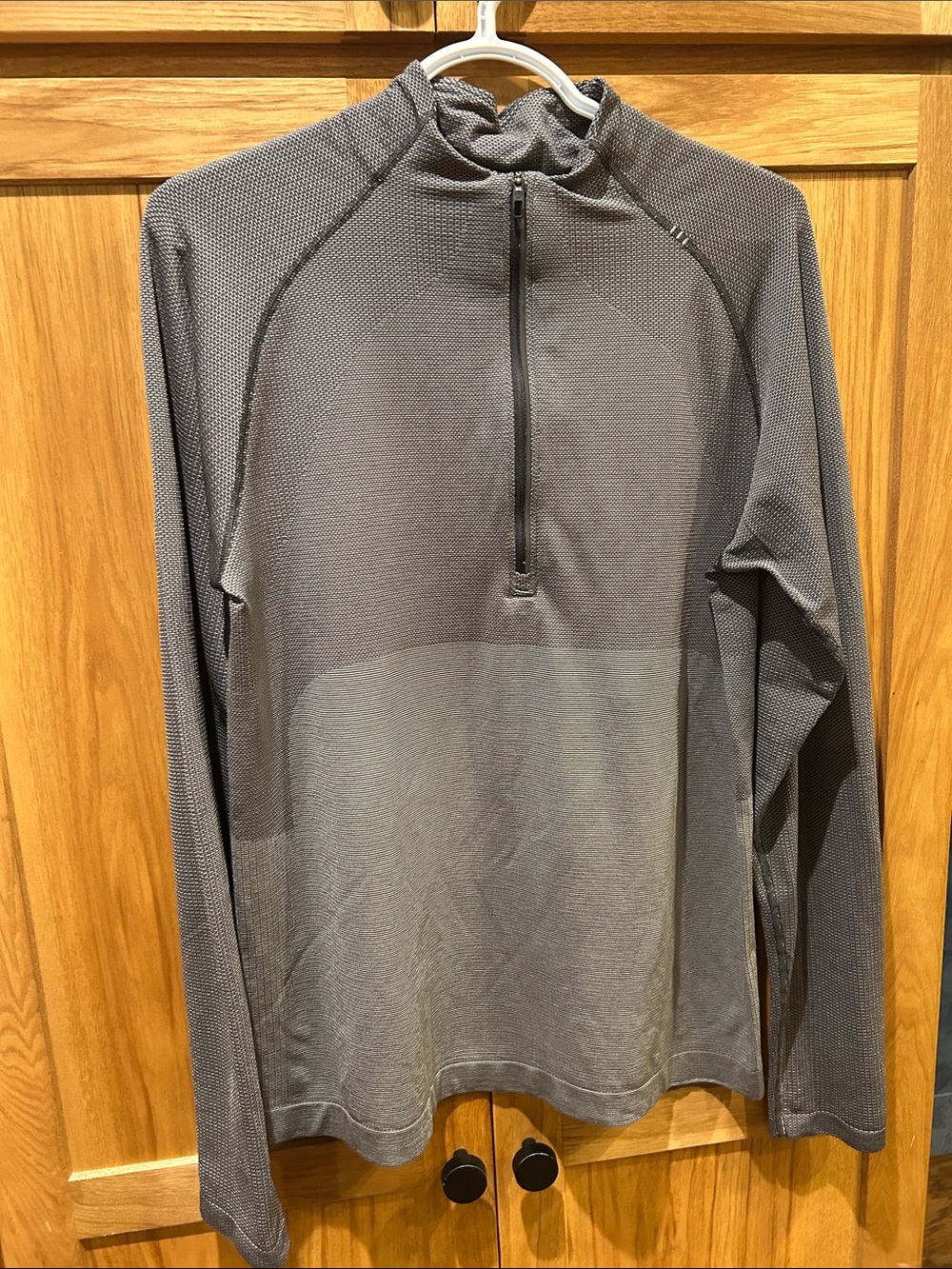 lululemon athletica Men's Gray Half-Zip Lightweight Shirt Jacket